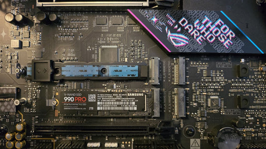Testing How Well the Samsung 990 Pro SSD Stays Cool